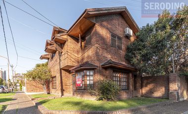 Casa en  Bernal Barrio Parque