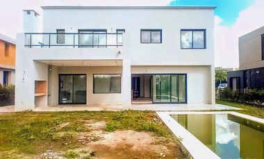 Casa en  Riberas Puertos del Lago
