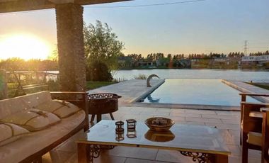 Venta Casa 6 Amb a La Laguna en San Benito Villanueva Tigre