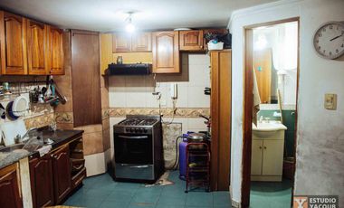 Casa en venta - 3 Dormitorios 2 Baños - Cochera - 300Mts2 - Tolosa, La Plata