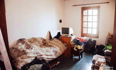 Casa en venta - 3 Dormitorios 2 Baños - Cochera - 300Mts2 - Tolosa, La Plata