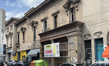 Importante Local en Corrientes 353.