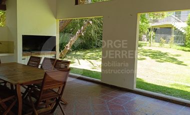 Casa en Carilo