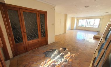 Oficina en  pleno centro de Lanus Este