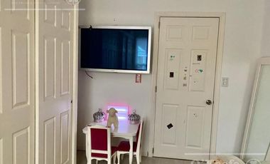 Casa en alquiler  de seis ambientes  amoblada con piscina en Abril Club de Campo
