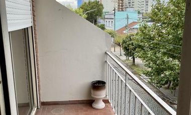 Excelente 2 ambientes con balcón - Venta Directa!!!!!