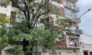 Excelente 2 ambientes con balcón - Venta Directa!!!!!