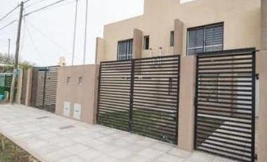 Dúplex en venta - 2 Dormitorios 2 Baños - Cochera - 145Mts2 - Venado Tuerto