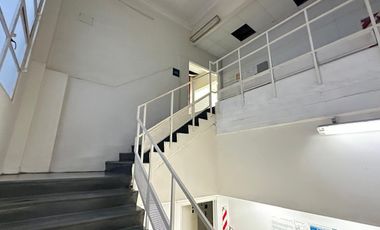 Alquiler Deposito con Oficinas 5827 mts cub Almagro