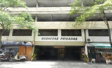 VENTA COCHERA ZONA CENTRO RIOJA Y BUENOS AIRES