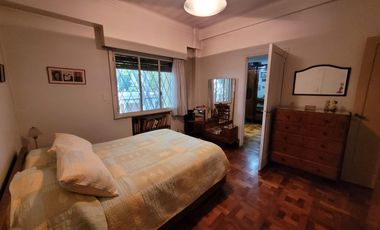 Casa en  venta en Vicente Lopez,  residencial, buen lote, ideal actualizar