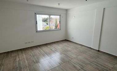 Monoambiente en venta - Segundo piso - Lomas De Zamora