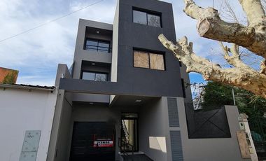 Monoambiente en venta - Segundo piso - Lomas De Zamora