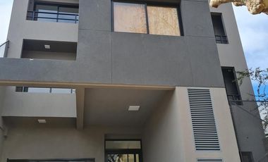 Monoambiente en venta - Segundo piso - Lomas De Zamora