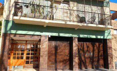 Vicente López - Excelente ubicación! - Cómodo departamento 2 amb  con 2 Patios!