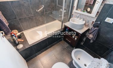 Venta casa 4 amb con patio, piscina y cochera en Ramos Mejia.