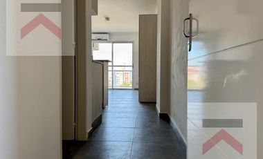 Muy lindo monoambiente en piso alto, vista abierta y pura luz! Excelente ubicación!