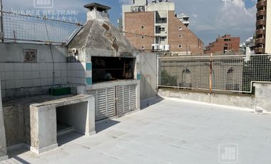 Local en alquiler - Barrio General Paz - Esquina con terraza!
