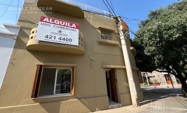 Local en alquiler - Barrio General Paz - Esquina con terraza!