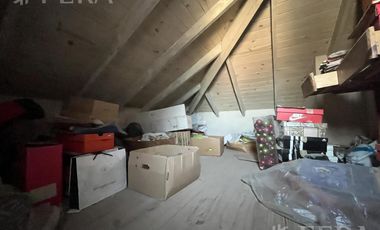 Venta de casa de 7 ambientes con cochera en Ingeniero Maschwitz