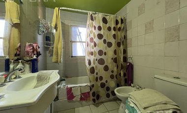 Venta de casa de 7 ambientes con cochera en Ingeniero Maschwitz