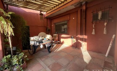 Venta de casa de 7 ambientes con cochera en Ingeniero Maschwitz