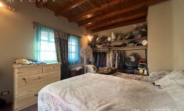 Venta de casa de 7 ambientes con cochera en Ingeniero Maschwitz