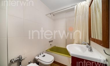Departamento - 4 ambientes y Dep. - balcon y cochera - Palermo -  VENTA