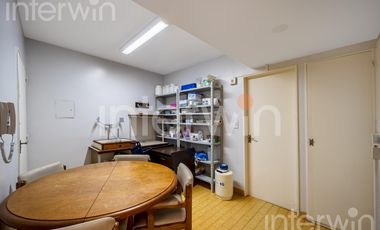 Departamento - 4 ambientes y Dep. - balcon y cochera - Palermo -  VENTA