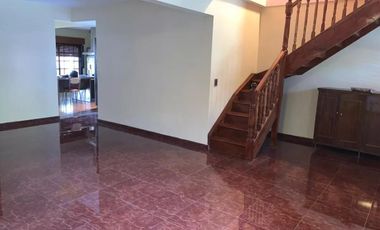 Casa en venta - 4 Dormitorios 3 Baños - Cocheras - 538Mts2 - Villa Udaondo, Ituzaingó