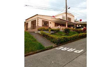 Se Vende Hermosa Casa en Ulloa Valle