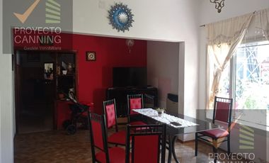 Casa en  Venta en Luis Guillon