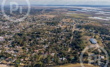 Quinta sobre el río en VENTA, con gran terreno, un sueño.