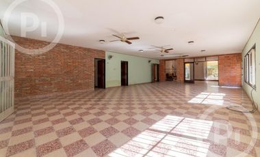 Quinta sobre el río en VENTA, con gran terreno, un sueño.