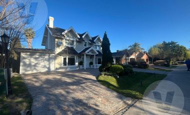 Casa en venta - Barrio Echeverría del Lago, Canning