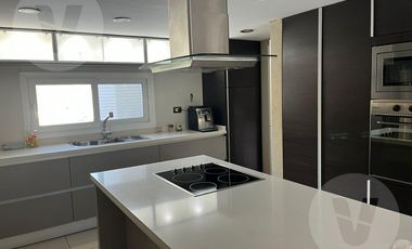 Casa en venta - Barrio Echeverría del Lago, Canning