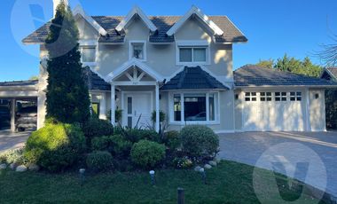 Casa en venta - Barrio Echeverría del Lago, Canning