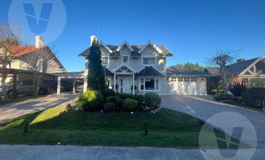 Casa en venta - Barrio Echeverría del Lago, Canning
