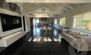 Casa en venta - Barrio Echeverría del Lago, Canning