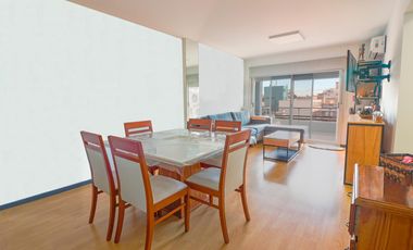 Espectacular departamento 3 ambientes con dos cocheras en San Martin Centro