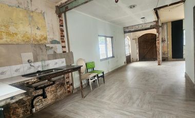 Casa en  Ovidio Lagos a metros de Av. Almafuerte