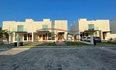 Casa Amueblada  de 3 Recamaras en Renta, Residencial Azul
