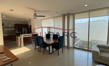 Casa Amueblada  de 3 Recamaras en Renta, Residencial Azul