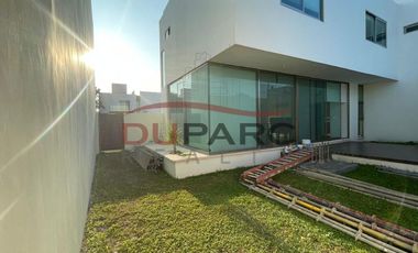 Casa Amueblada  de 3 Recamaras en Renta, Residencial Azul
