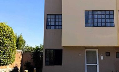 CASA EN RENTA 