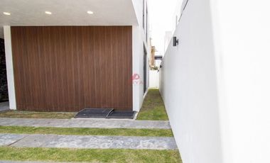 Casa  en Venta  Bosques Vallarta, Zapopan, Jal