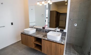 Casa  en Venta  Bosques Vallarta, Zapopan, Jal