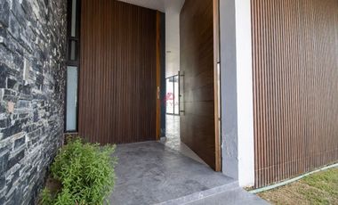 Casa  en Venta  Bosques Vallarta, Zapopan, Jal
