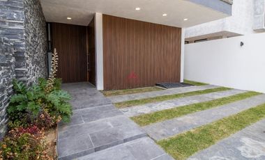 Casa  en Venta  Bosques Vallarta, Zapopan, Jal