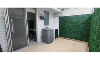 Hermosa casa de 102 M2 en 389 mill en La Mesa Cund, en conjunto
